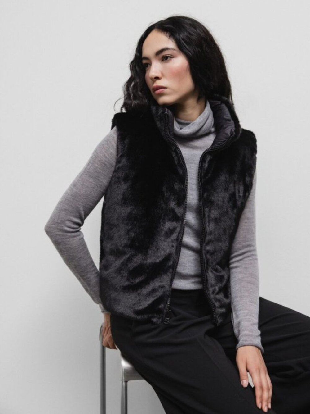Kikit Maurice Sasson Faux Fur Vest Size Large Black Full Zip Ribbed Knit Back - Picture 3 of 12